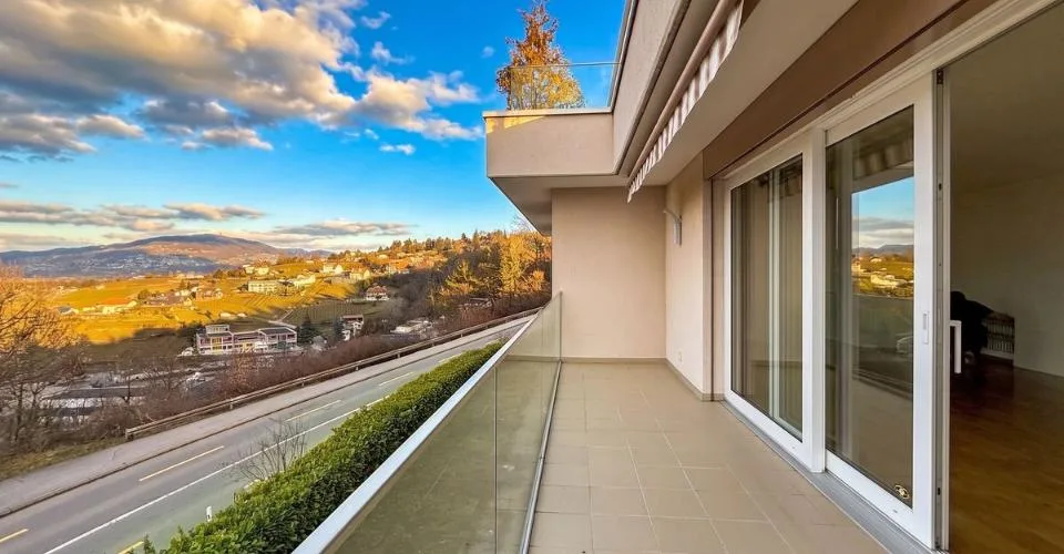 Montreux - Élégant 5.5 pièces avec vue lac, terrasse et espace bien-être