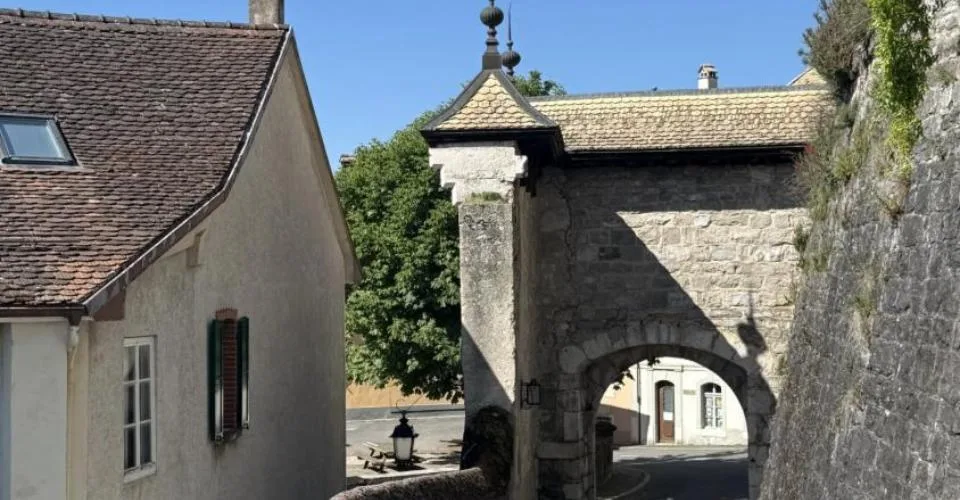 Maison de maître, charme et confort au coeur du village