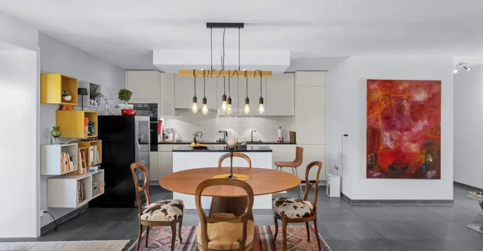 Rez-de-jardin contemporain, spacieux et bien agencé