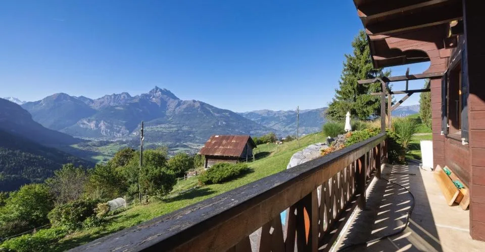 Chalet individuel de 7.5 pièces à 3 min. en voiture de Gryon-Barboleuse
