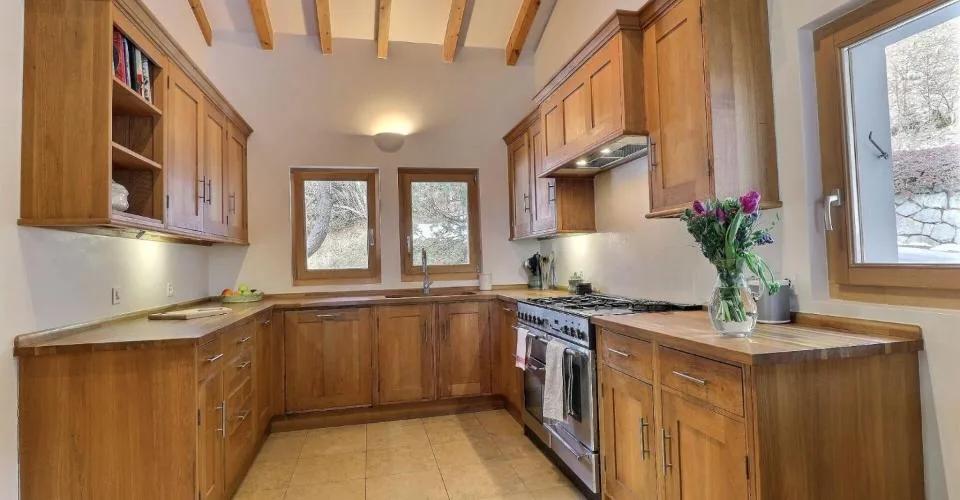 Chalet de 3 étages au Domaine de la résidence avec vue panoramique sur les Alpes. – photo 8 sur 13