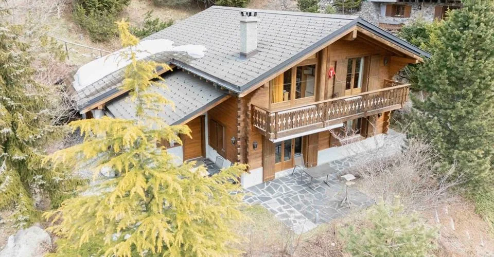 MAGNIFIQUE CHALET - 6 PIÈCES - HAUTS DE CHAMPEX-LAC