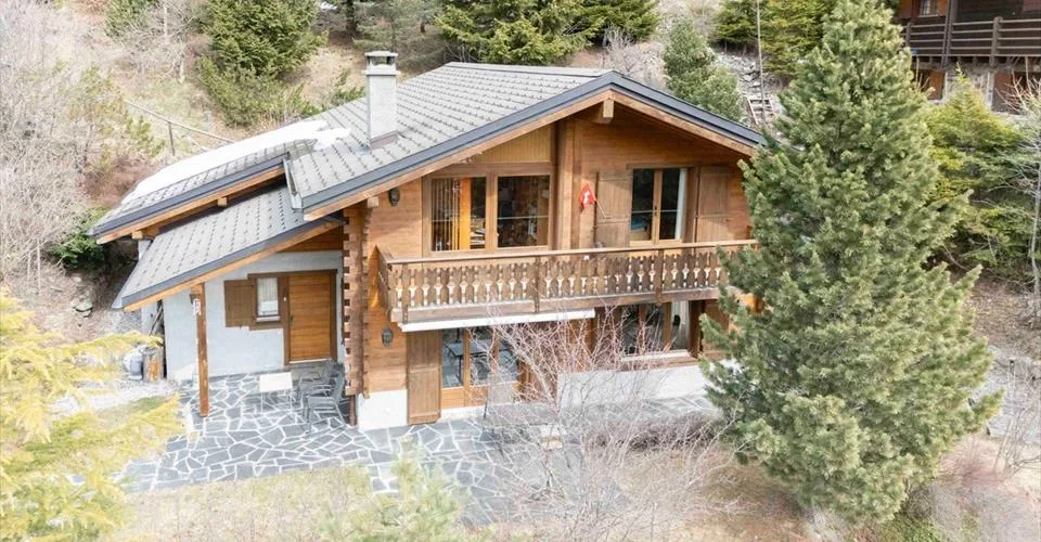 MAGNIFIQUE CHALET - 6 PIÈCES - HAUTS DE CHAMPEX-LAC
