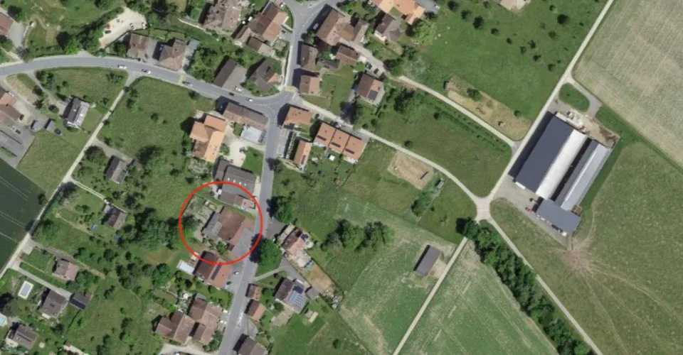 Appartement de 3.5 pièces en attique avec vue sur le Jura