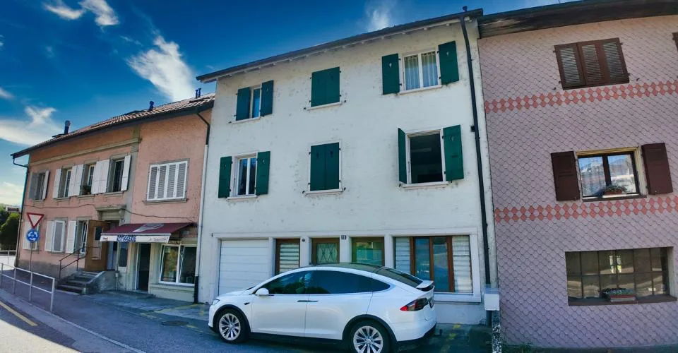 Immeuble de 3 logements à Avenches - VD