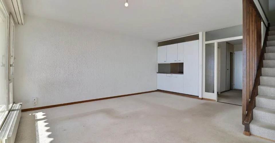 Duplex de 3.5 pièces + bureau avec fort potentiel et vue imprenable – photo 4 sur 13