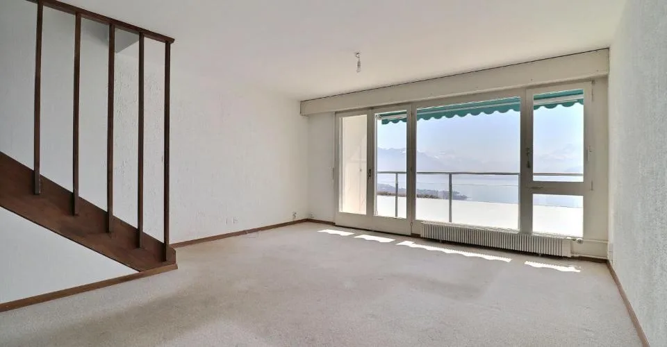 Duplex de 3.5 pièces + bureau avec fort potentiel et vue imprenable – photo 7 sur 13