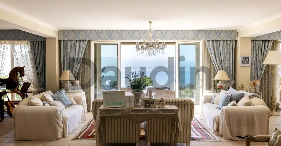 Une propriété prestigieuse dominant le lac Léman
