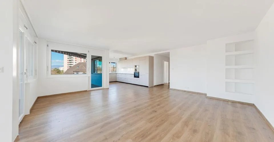 Appartement rénové de 5.5 pièces + studio indépendant
