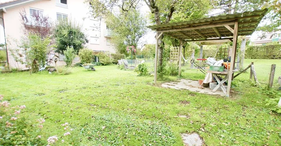 Immeuble de rendement, rénové en 2016 de 6 appartements + 1 commerce à Mézières VD