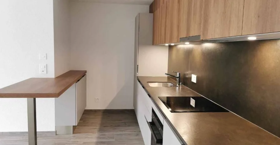 Superbe attique traversant de 3½ avec terrasse et vue dégagée