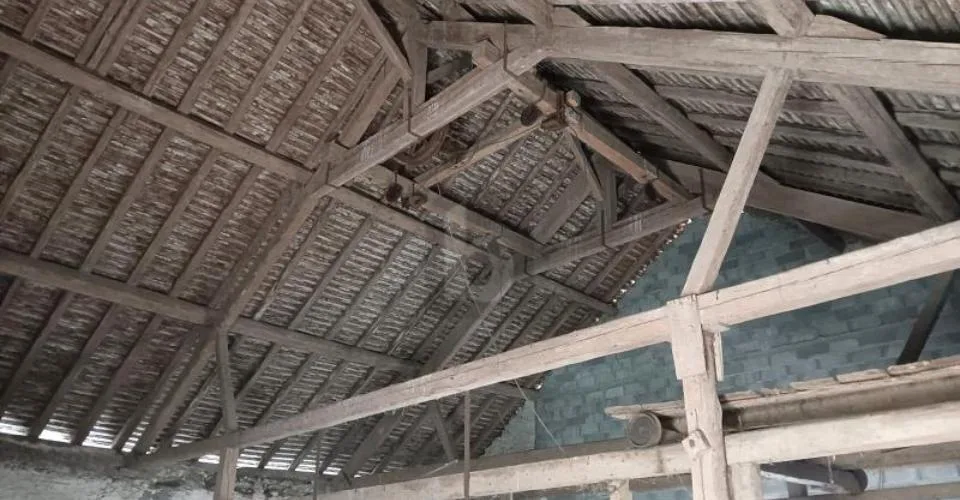 FERME À RÉNOVER