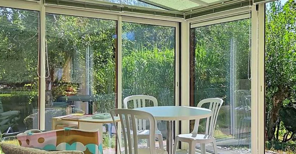Charmante villa mitoyenne 5.5 p. grand jardin et terrasses !