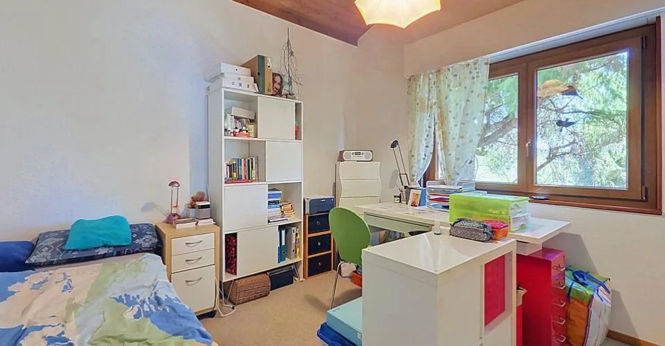 Charmante villa mitoyenne 5.5 p. grand jardin et terrasses !