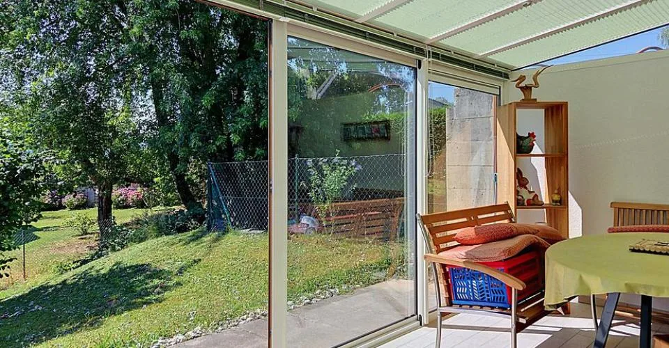 Charmante villa mitoyenne 5.5 p. grand jardin et terrasses !