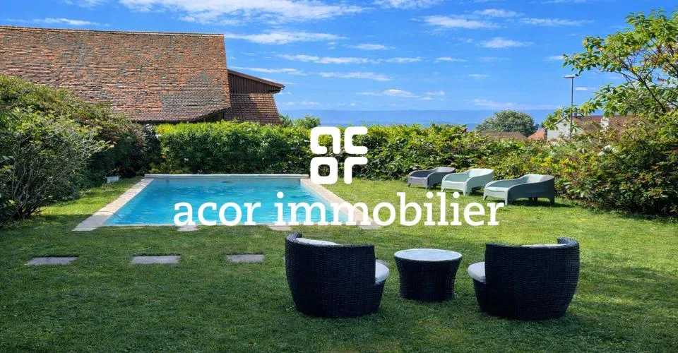 Maison familiale avec jardin, piscine et revenu locatif