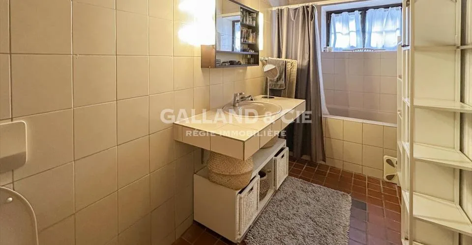 Maison locative de 2 appartements