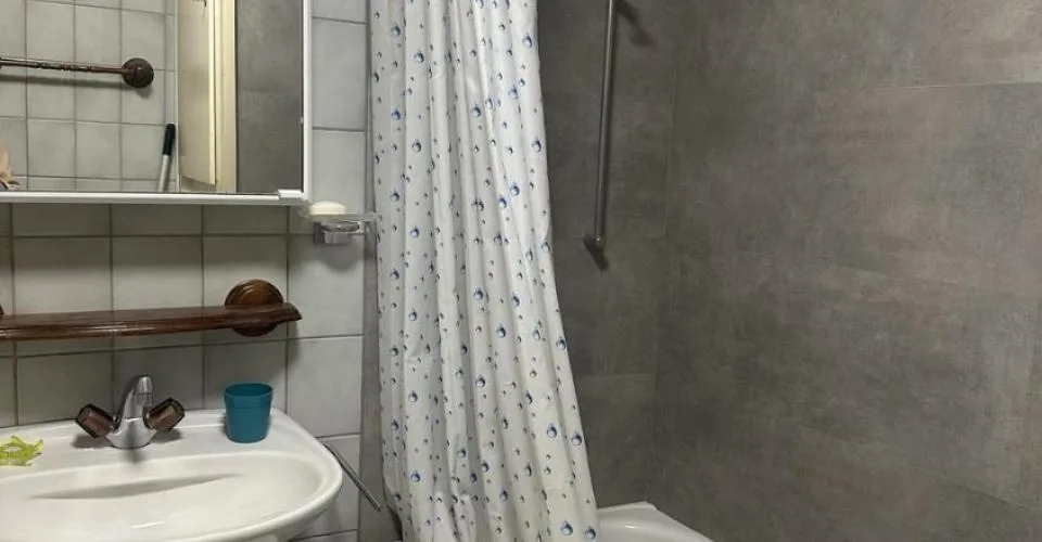 Immeuble mitoyen de 3 appartements