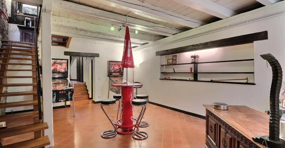 Spacieuse Maison à Vendre à Corseaux, Vue Lac