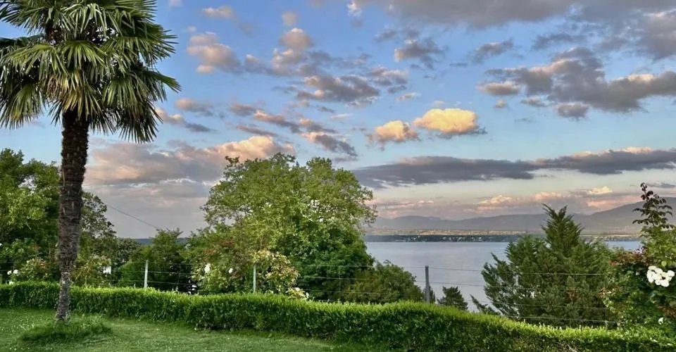 Penthouse de luxe à Tannay, vue sur le lac Leman et les Alpes – Foto 2 von 13
