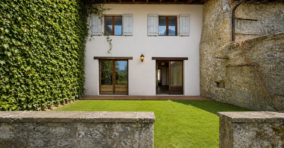 Ensemble immobilier à rénover – photo 6 of 13