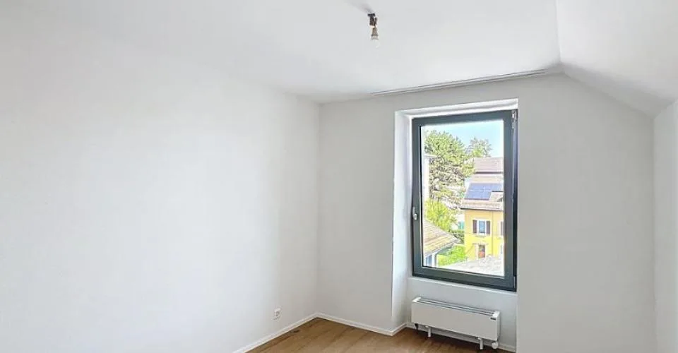 Immeuble rénové 100% loué, hyper-centre, avec salle des coffres-forts à valoriser