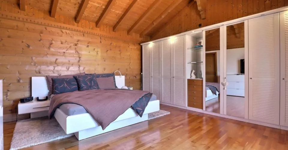 Magnifique chalet avec vue sur le lac et les montagnes – Foto 12 von 13