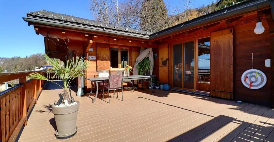 Magnifique chalet avec vue sur le lac et les montagnes – Foto 3 von 13