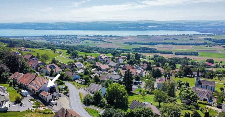 Maison locative de 3 appartements Magnifique vue - beau jardin – foto 4 di 13