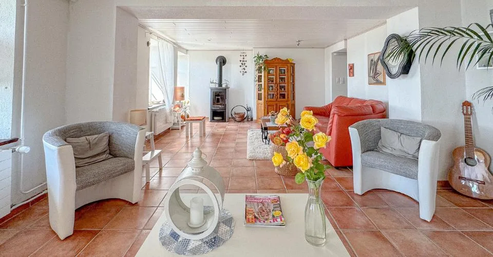 Maison locative de 3 appartements Magnifique vue - beau jardin – foto 12 di 13