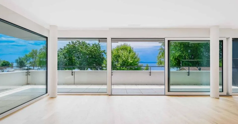 Luxueux 4.5 pièces traversant avec balcon couvert de 76m2