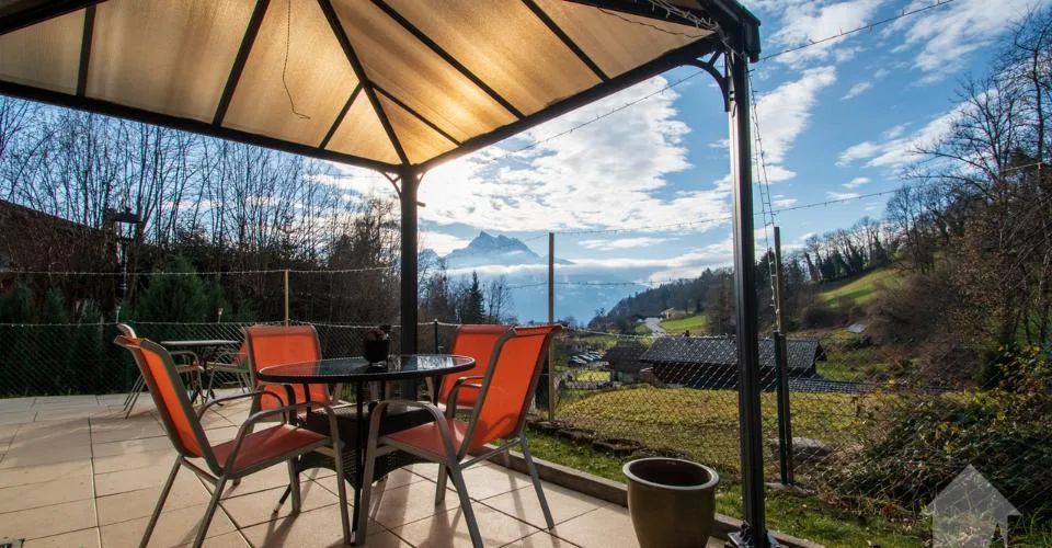 Spacieux chalet dans les hauteurs d'Ollon
