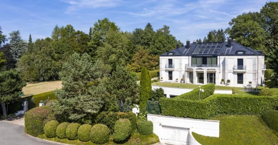 Un Joyau d'Élégance et d'Exclusivité avoisinant le Golf de Lausanne – Foto 2 von 13