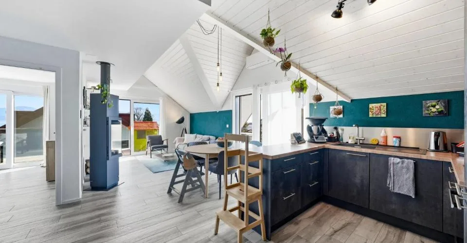Magnifique appartement, avec belles finitions en attique