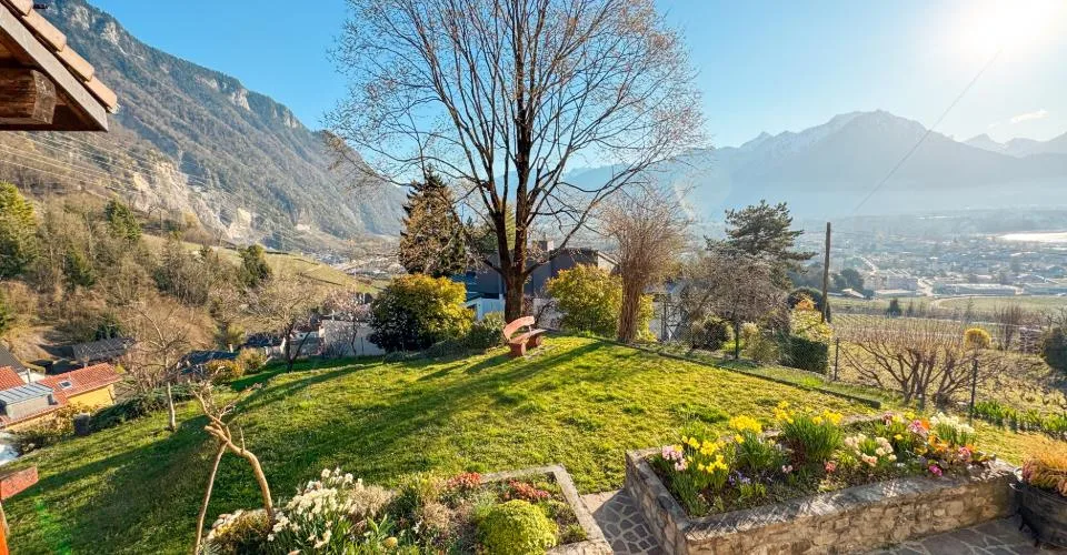 Charmante maison avec grange et vue imprenable sur le lac à Villeneuve