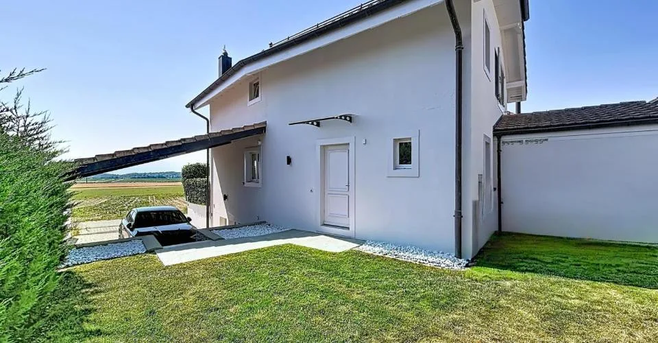 Maison individuelle en bordure de zone agricole