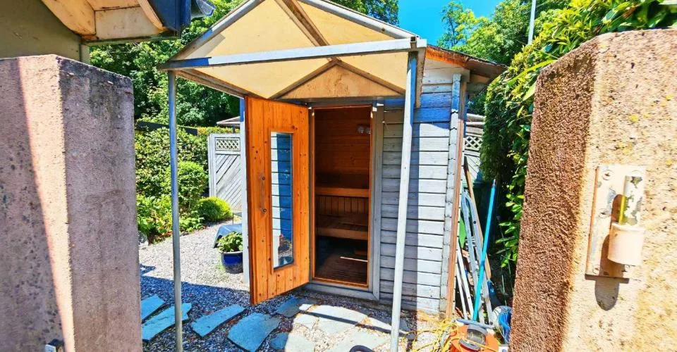 Pavillon de charme "pieds dans l'eau" de 3.5 pièces à Allaman