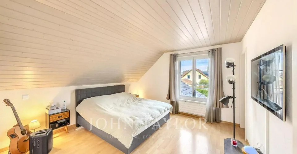 Superbe propriété individuelle avec piscine située dans le très recher