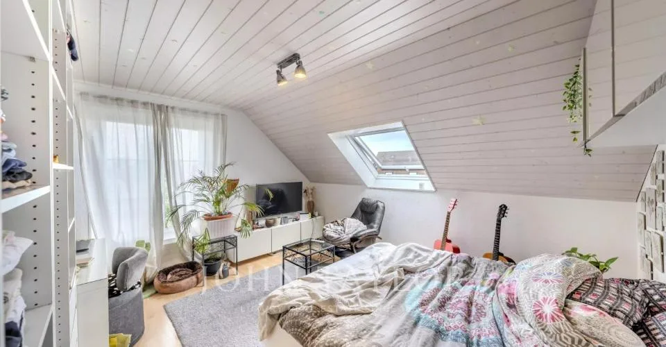 Superbe propriété individuelle avec piscine située dans le très recher