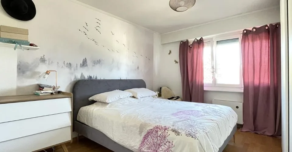 A VENDRE A ROMANEL-SUR-LSNE - BEL APPARTEMENT DE 4,5 PIECES DE 94 M2