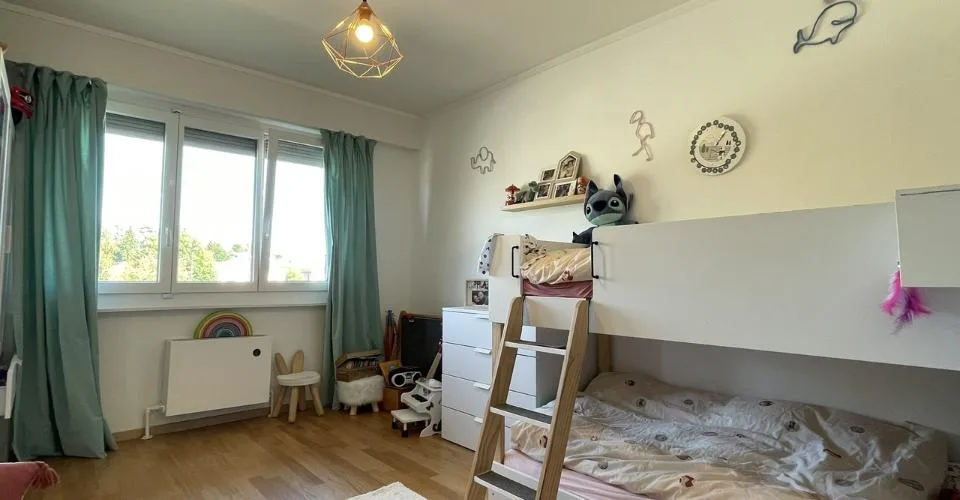 A VENDRE A ROMANEL-SUR-LSNE - BEL APPARTEMENT DE 4,5 PIECES DE 94 M2