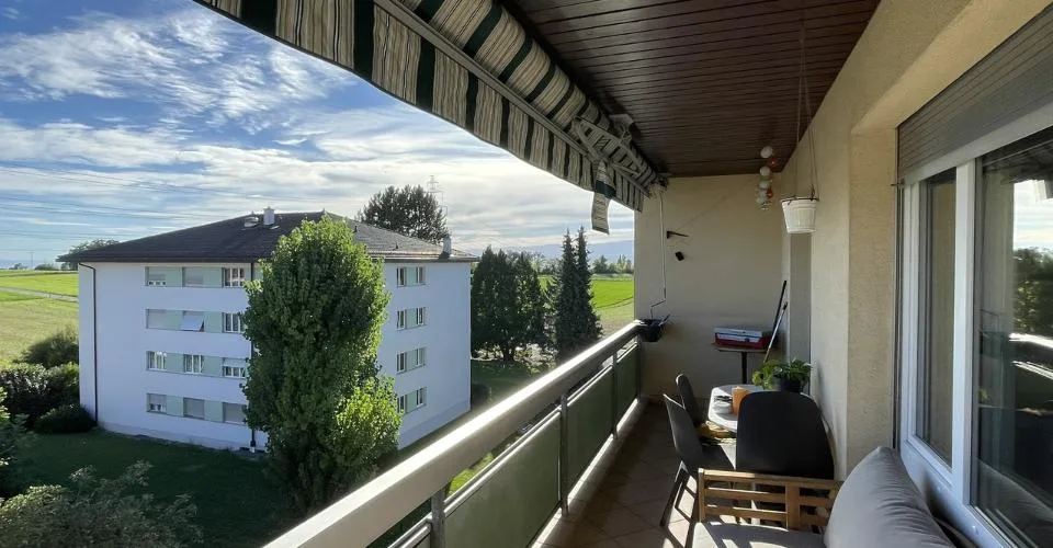 A VENDRE A ROMANEL-SUR-LSNE - BEL APPARTEMENT DE 4,5 PIECES DE 94 M2