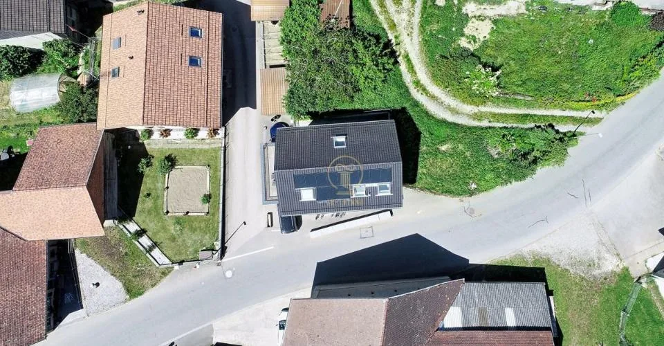 CHAVANNES-SUR-MOUDON - maison lumineuse individuelle récente de 6 pièces sur 3 niveaux