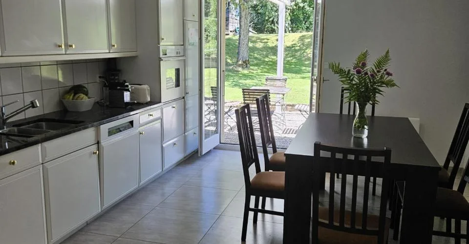 Villa avec piscine - à proximité d'Yverdon
