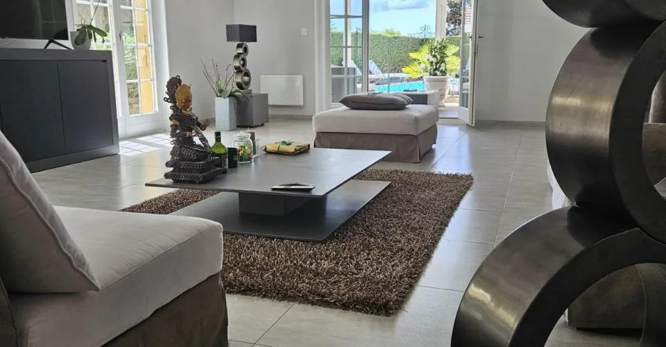 Villa avec piscine - à proximité d'Yverdon