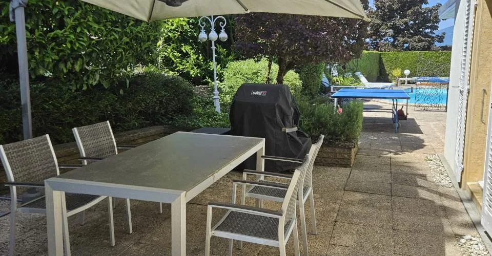 Villa avec piscine - à proximité d'Yverdon