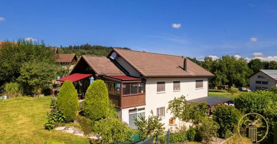 A VUCHERENS - magnifique villa de 6.5 pièces avec jardin