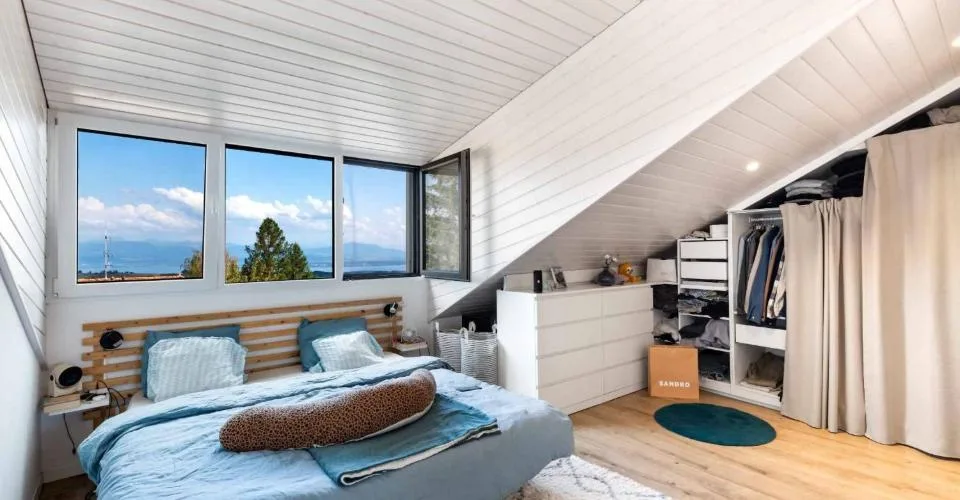 Duplex contemporain rénové avec vue sur le Léman et les Alpes