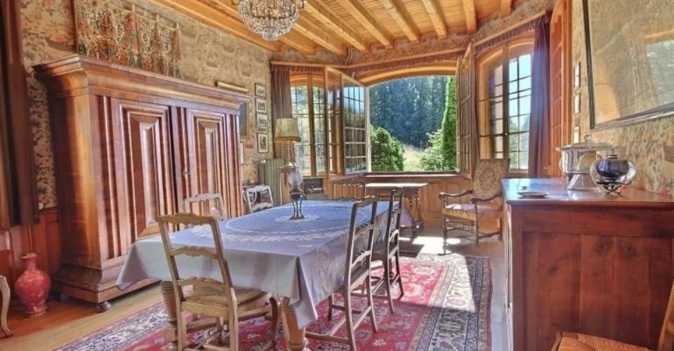 Superbe manoir avec vue sur le lac de Joux