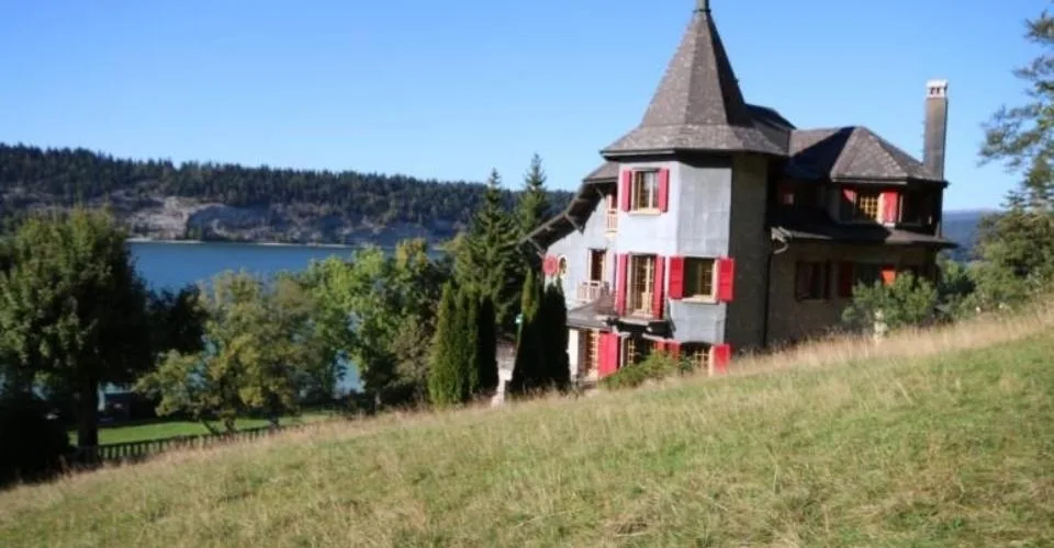Superbe manoir avec vue sur le lac de Joux
